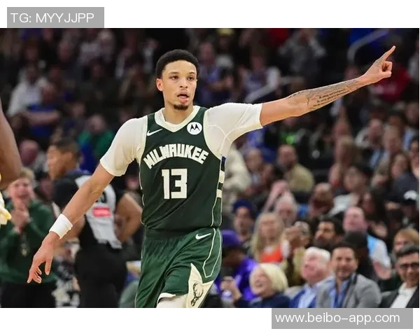 罗林斯状态低迷14投仅4中贡献10分5板7助失误频繁三分球全失手